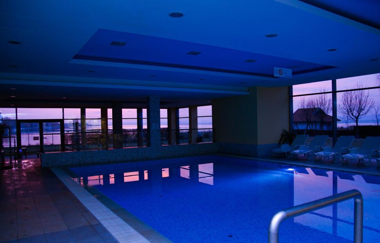 Club 218 Wellness Luxus Apartman Siófok Exterior foto